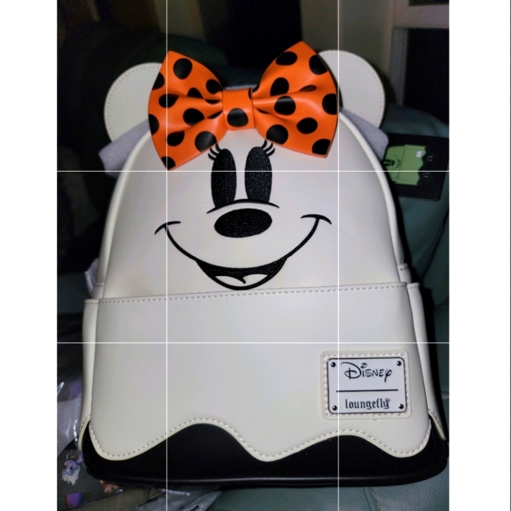 NWT Loungefly Disney Minnie Mouse Ghost Mini Backpack Glows in the Dark